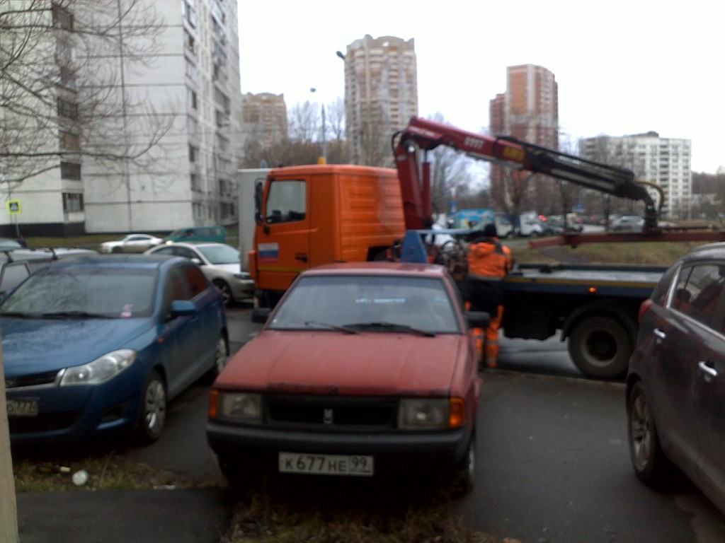 Фото-фиксация (фото 3) момента попытки должностных лиц правительства Москвы злоупотребления юридическими полномочиями.
